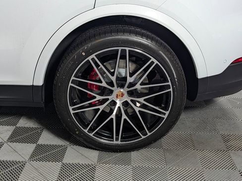 New 2026 Porsche Cayenne S AWD/4WD image 12