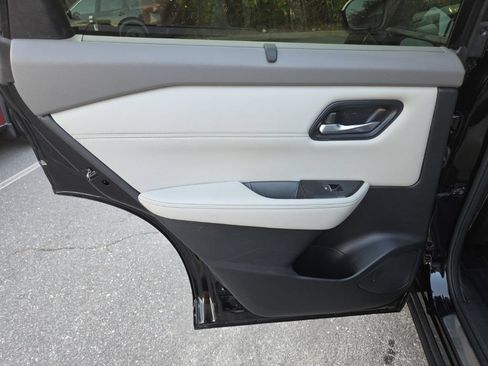 Certified 2023 Nissan Rogue SL w/ SL Premium Package AWD/4WD image 31