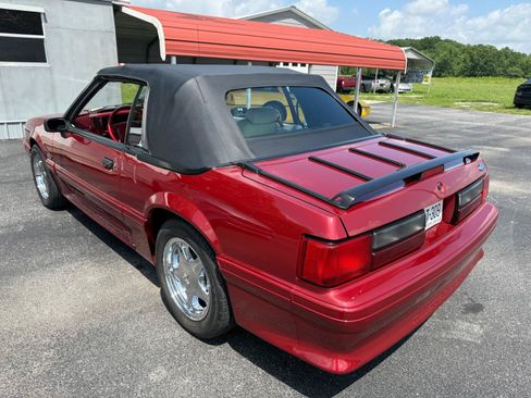 Used 1992 Ford Mustang GT RWD image 10