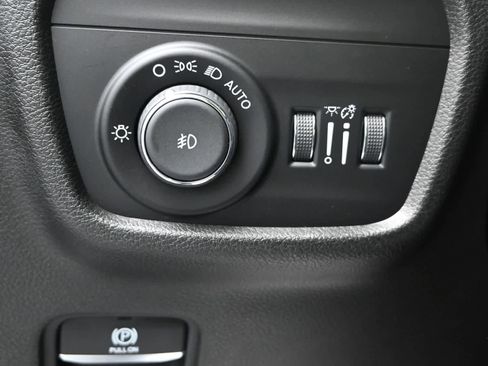 Used 2021 Jeep Grand Cherokee L Limited image 22