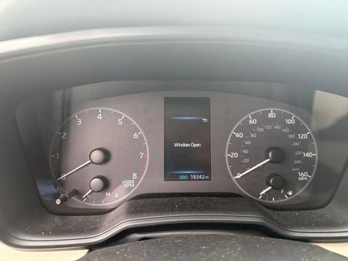 Used 2025 Toyota Corolla LE FWD image 5