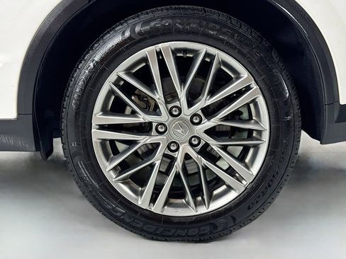 Used 2023 Acura MDX SH-AWD w/ Advance Package image 10
