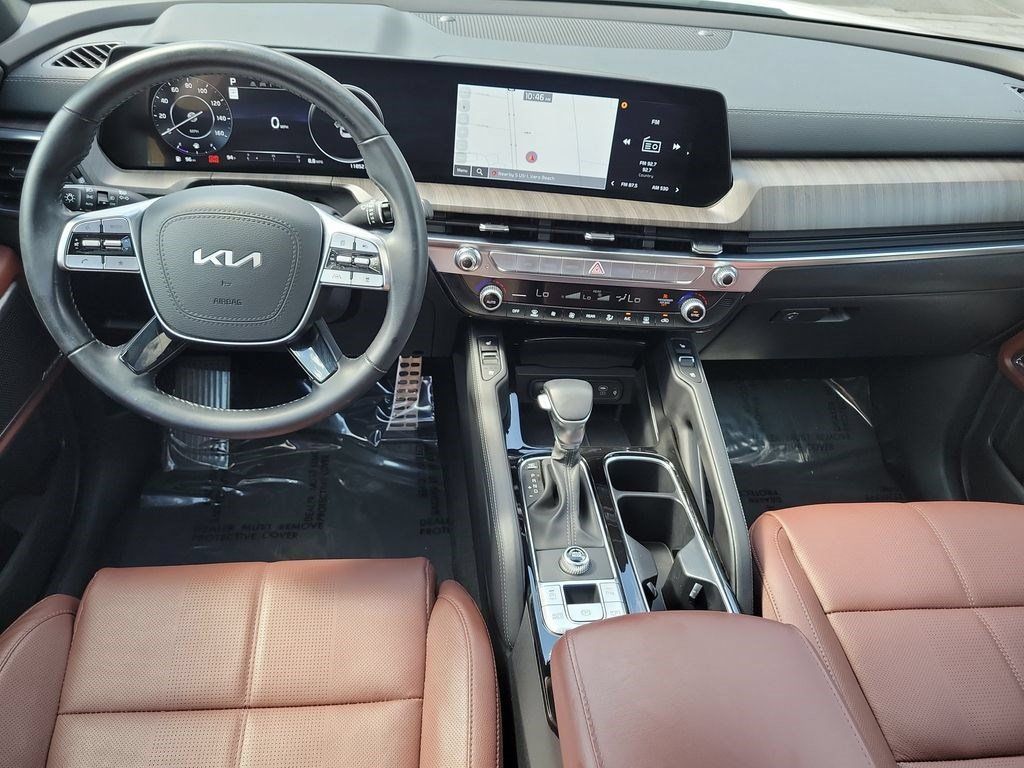 Certified 2025 Kia Telluride SX FWD image 28