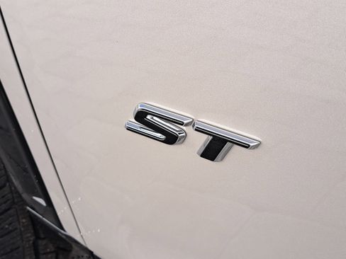 New 2026 Buick Enclave Sport Touring w/ Super Cruise Package FWD image 8