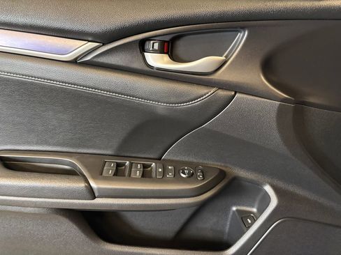 Used 2018 Honda Civic EX-L image 19