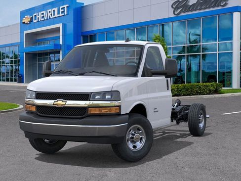 New 2025 Chevrolet Express 3500 Work Van w/ Power Convenience Package image 6