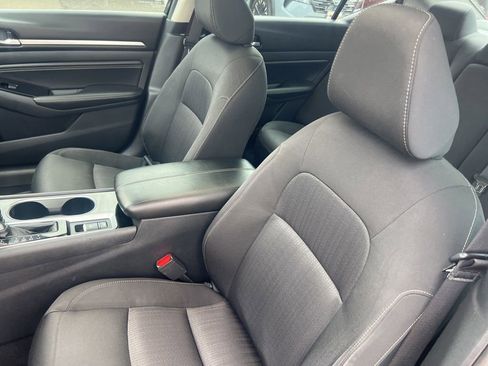 Used 2021 Nissan Altima 2.5 SV w/ SV Premium Package FWD image 5
