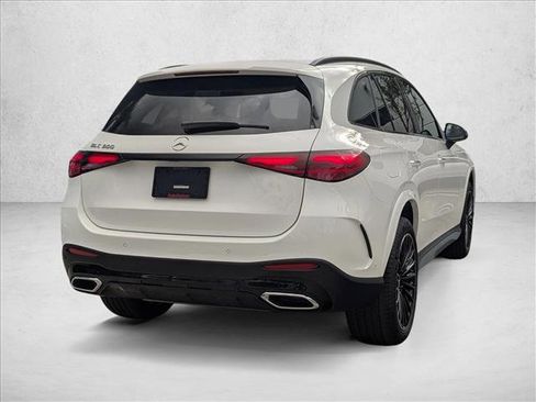 New 2026 Mercedes-Benz GLC 300 image 2