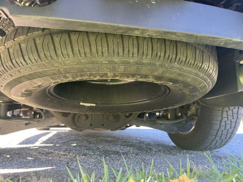 Certified 2021 Chevrolet Tahoe Z71 w/ Z71 Off-Road Package image 5