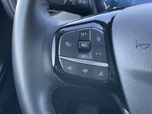 Used 2024 Ford Escape Platinum image 21