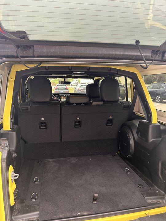 Used 2023 Jeep Wrangler Unlimited Sahara w/ Cold Weather Group AWD/4WD image 18