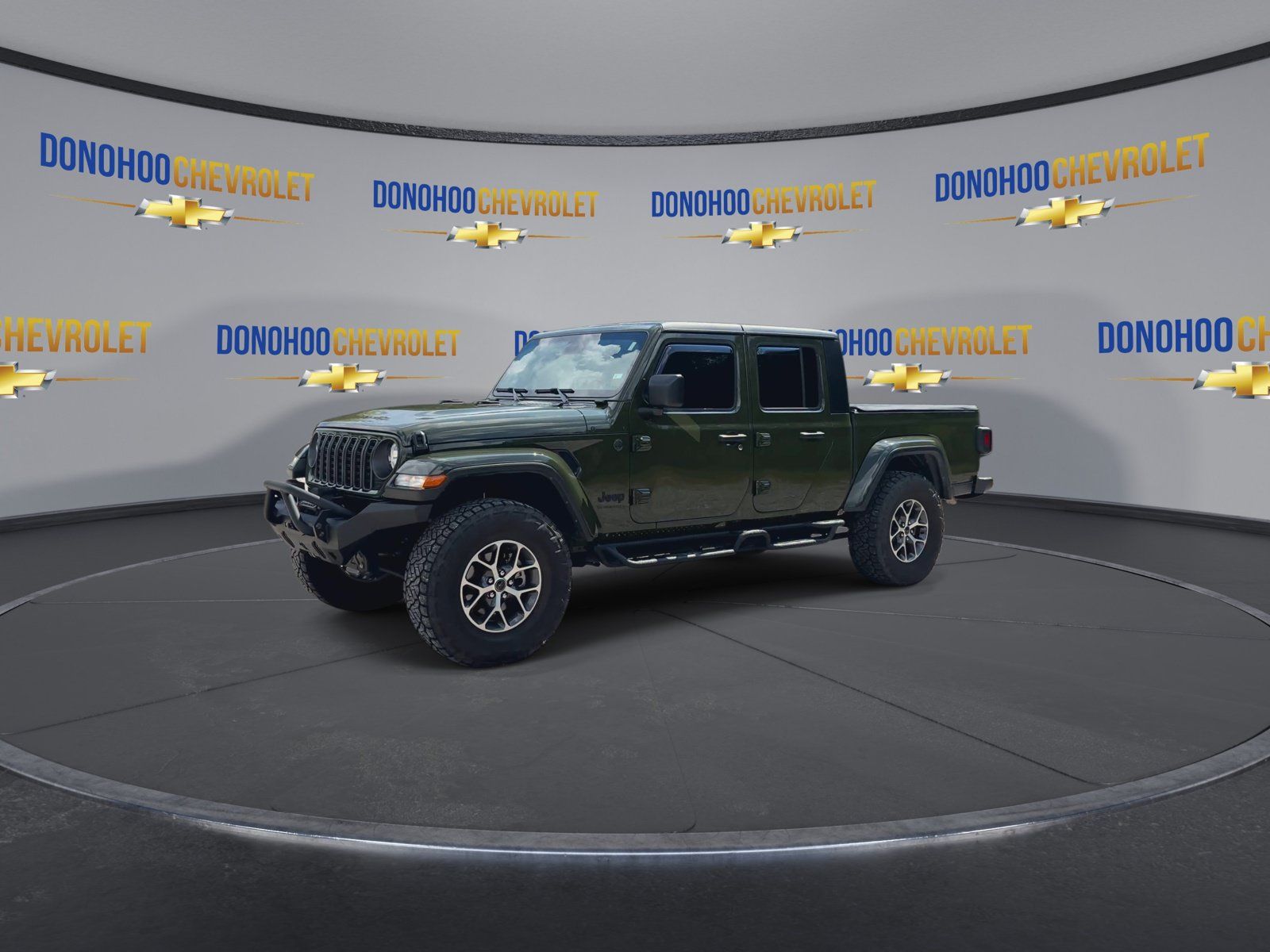Used 2024 Jeep Gladiator Sport AWD/4WD image 9
