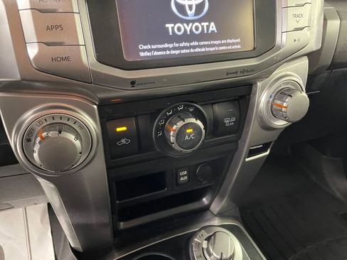 Used 2016 Toyota 4Runner SR5 image 5