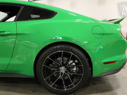 Used 2019 Ford Mustang GT RWD image 39