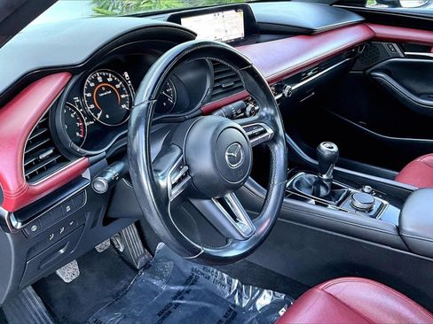 Used 2019 MAZDA MAZDA3 Hatchback image 16