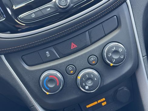 Used 2017 Chevrolet Trax LS image 23