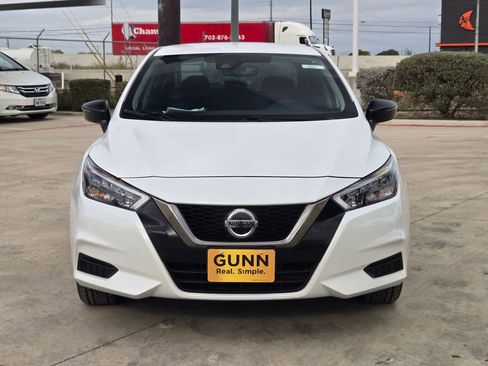 Used 2022 Nissan Versa SR w/ Electronics Package image 8