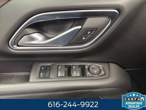 Used 2022 Chevrolet Tahoe Z71 w/ Z71 Off-Road Package AWD/4WD image 25