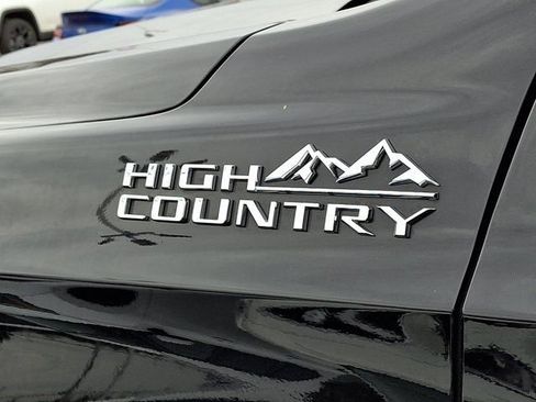 Used 2021 Chevrolet Tahoe High Country w/ Premium Package AWD/4WD image 37