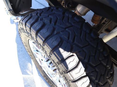 Used 2017 Ford F250 Lariat w/ Lariat Ultimate Package image 40