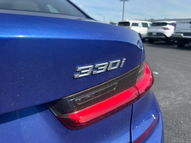 Used 2020 BMW 330i xDrive Sedan w/ M Sport Package AWD/4WD image 8