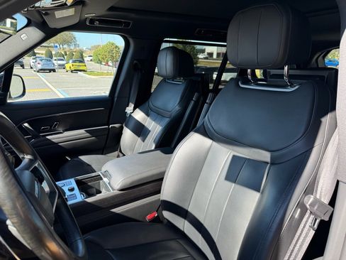 Used 2023 Land Rover Range Rover Long Wheelbase SE image 5