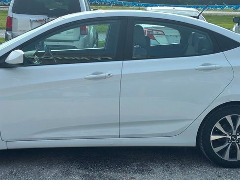 Used 2017 Hyundai Accent Value Edition FWD image 17