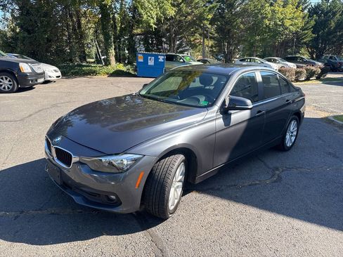 Used 2016 BMW 320i xDrive Sedan image 3