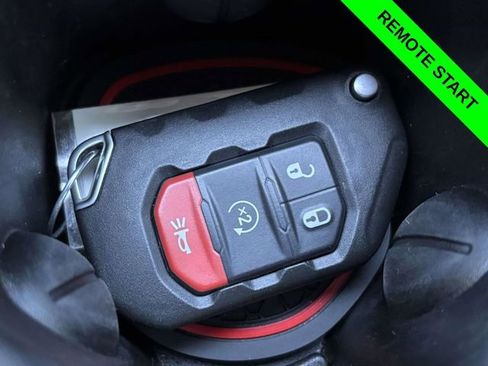 Used 2022 Jeep Wrangler Unlimited Rubicon image 22