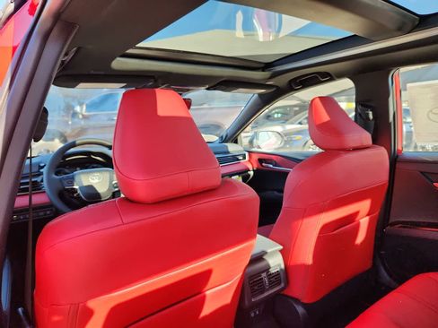 Used 2025 Toyota Camry XSE image 16