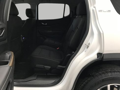 Certified 2023 GMC Acadia SLE w/ Driver Convenience Package image 24