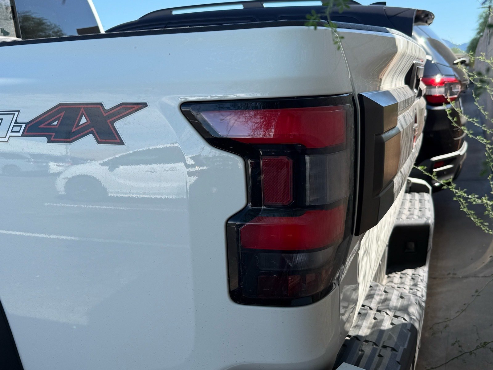 Used 2026 Nissan Frontier PRO-4X AWD/4WD image 9