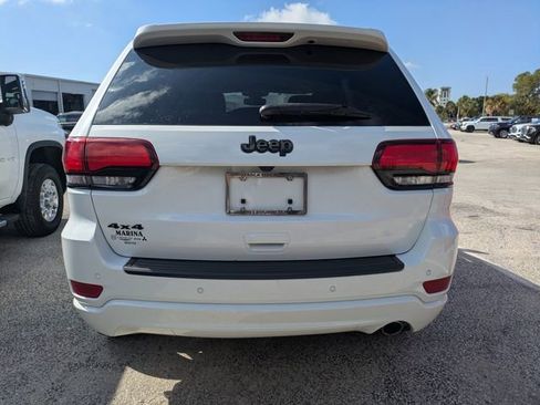 Used 2019 Jeep Grand Cherokee Altitude AWD/4WD image 4