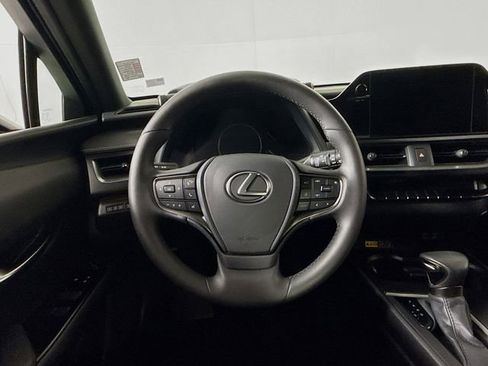 Used 2024 Lexus UX 250h FWD image 11