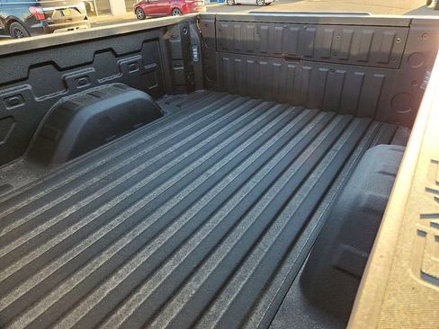 New 2026 GMC Sierra 1500 Denali w/ Technology Package AWD/4WD image 8