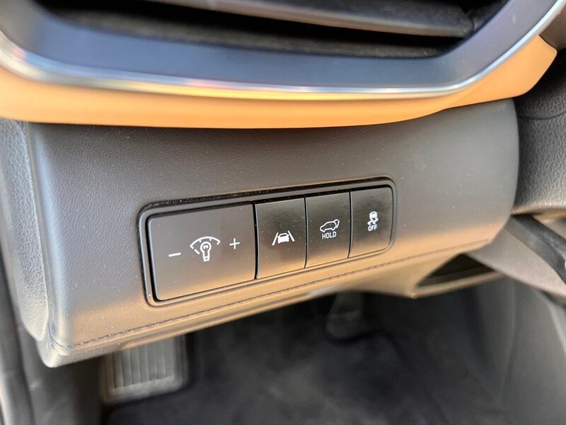 Used 2023 Hyundai Santa Fe Calligraphy AWD/4WD image 30