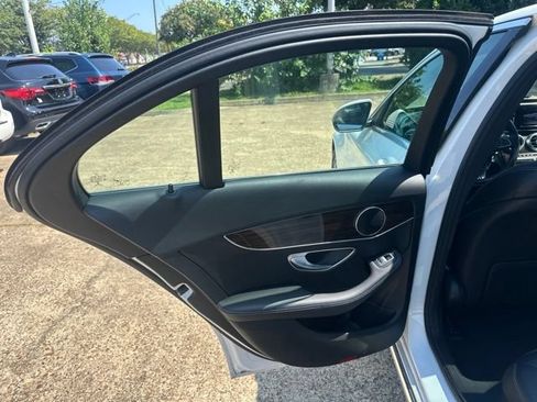 Used 2018 Mercedes-Benz C 300 4MATIC Sedan image 28