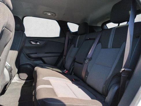 Used 2025 Chevrolet Blazer LT AWD/4WD image 18