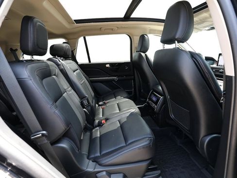 Certified 2023 Lincoln Aviator Reserve w/ Elements Package Plus AWD/4WD image 23