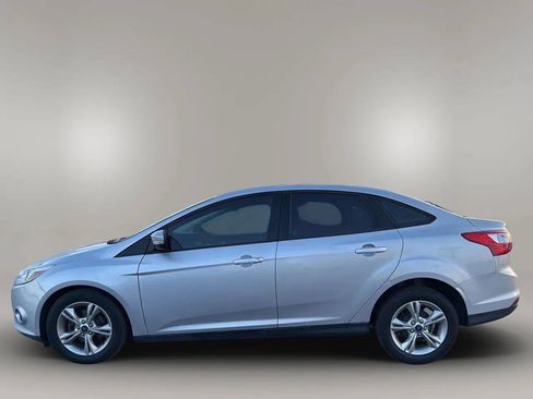 Used 2013 Ford Focus SE image 4