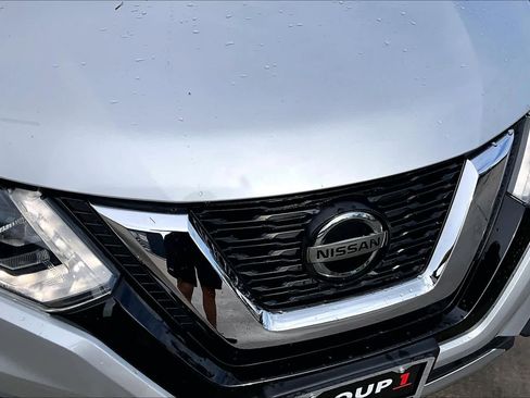 Used 2020 Nissan Rogue SL image 28