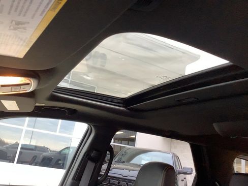 Certified 2022 Dodge Durango R/T w/ Quick Order Package 22F image 13