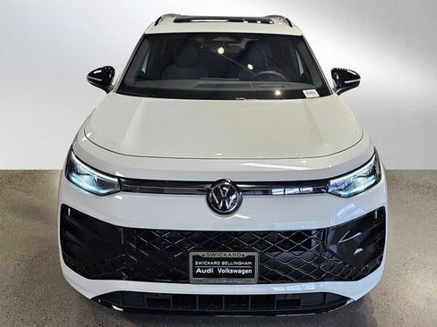 New 2026 Volkswagen Tiguan SE R-Line AWD/4WD image 8