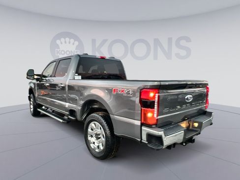 New 2026 Ford F250 Lariat w/ Chrome Package image 4