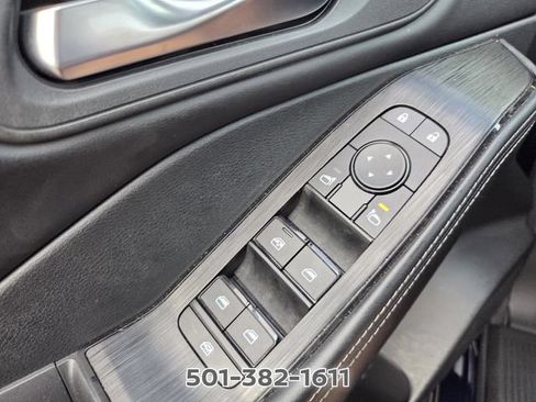 Used 2024 Nissan Rogue SV FWD image 28