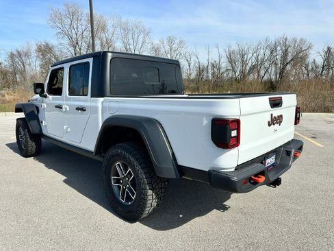 Used 2026 Jeep Gladiator Mojave image 3