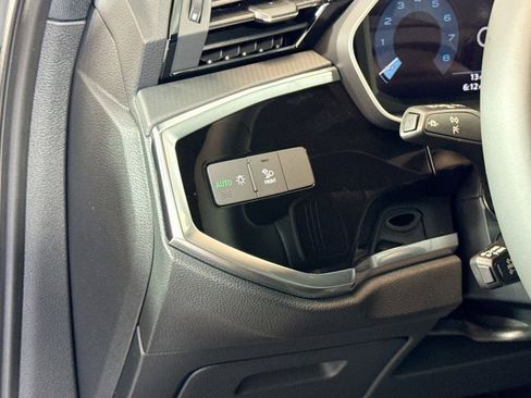 New 2025 Audi Q3 2.0T Premium image 10