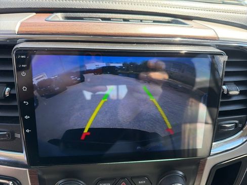 Used 2017 RAM 1500 Laramie AWD/4WD image 19