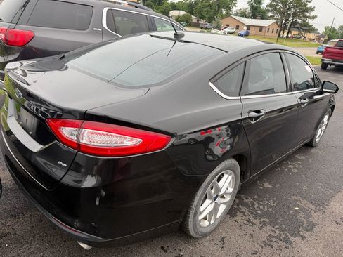 Used 2013 Ford Fusion SE FWD image 8