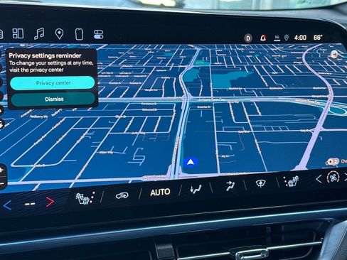 Used 2025 Chevrolet Equinox EV LT w/ Convenience Package image 39